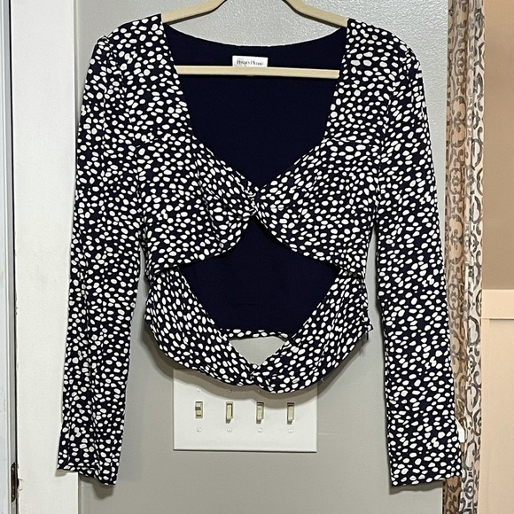 Privacy Please Siena Blue Polka Dotted Cropped Cut Out Top size Large - Picture 4 of 9